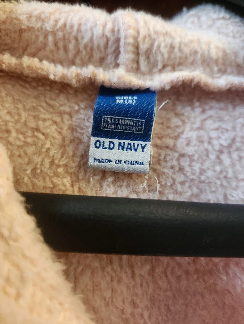 Old NAVY Girls Pink Fluffy Belted Robe Size 8 (M)